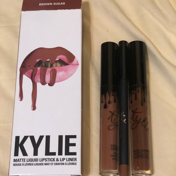Kylie Cosmetics Makeup Brown Sugar Lipkit And True Brown K Swatch